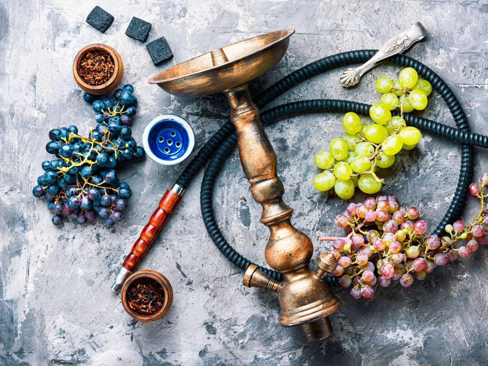 Moevenpick Hotel & Apartments Ghala Маскат Екстериор снимка A hookah with grape flavor