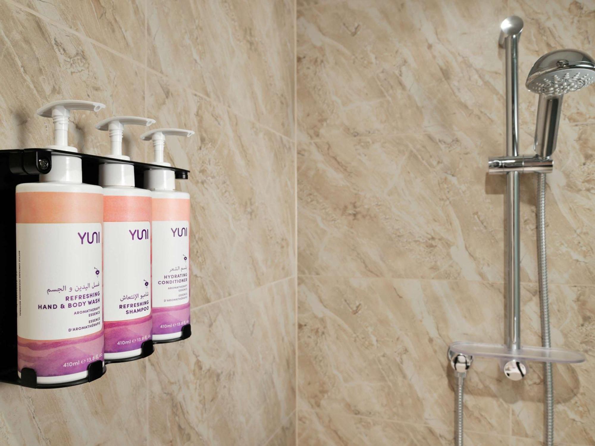 Moevenpick Hotel & Apartments Ghala Маскат Екстериор снимка Shower gel