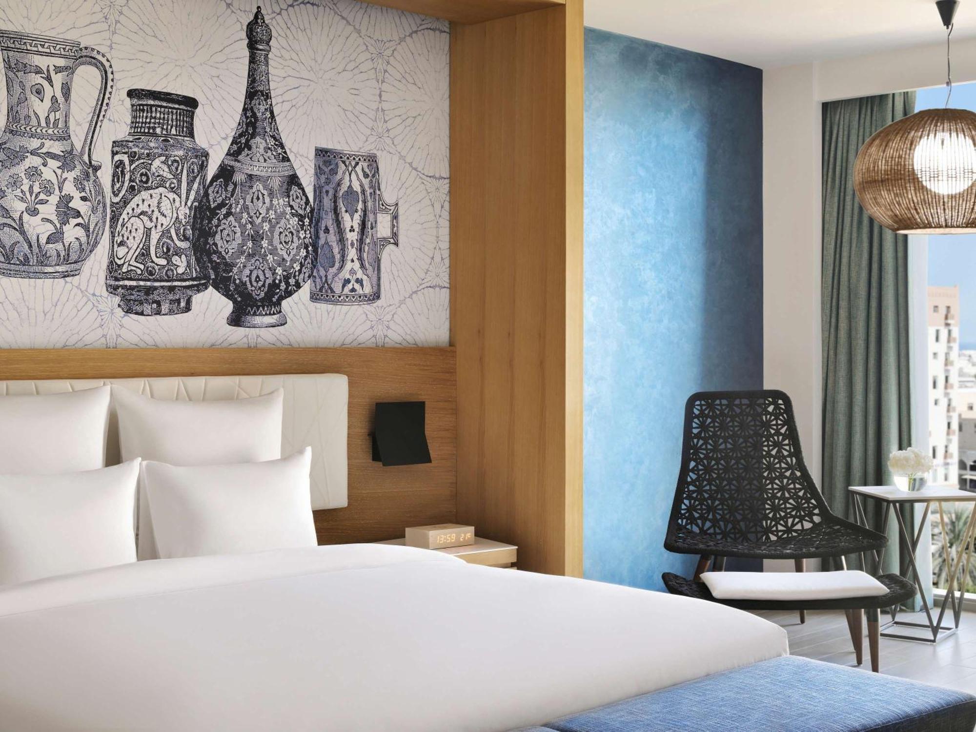Moevenpick Hotel & Apartments Ghala Маскат Екстериор снимка Deluxe Room
